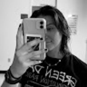 Meet your Posher, Genevieve